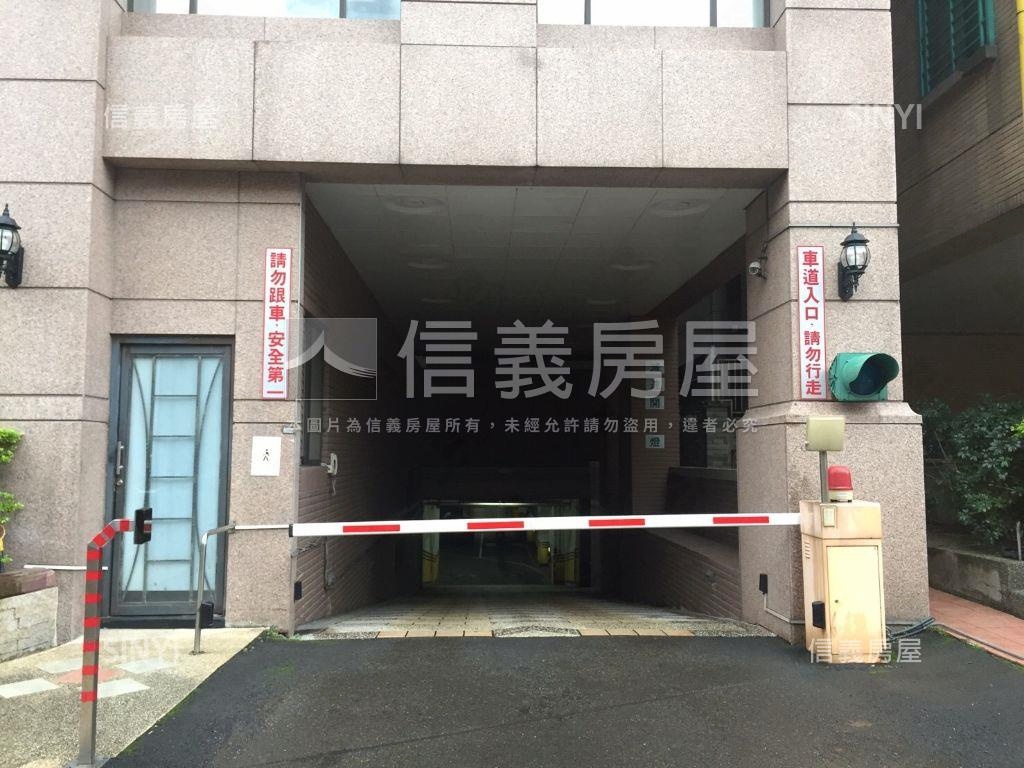 竹北１０１外棟次頂樓美屋房屋室內格局與周邊環境