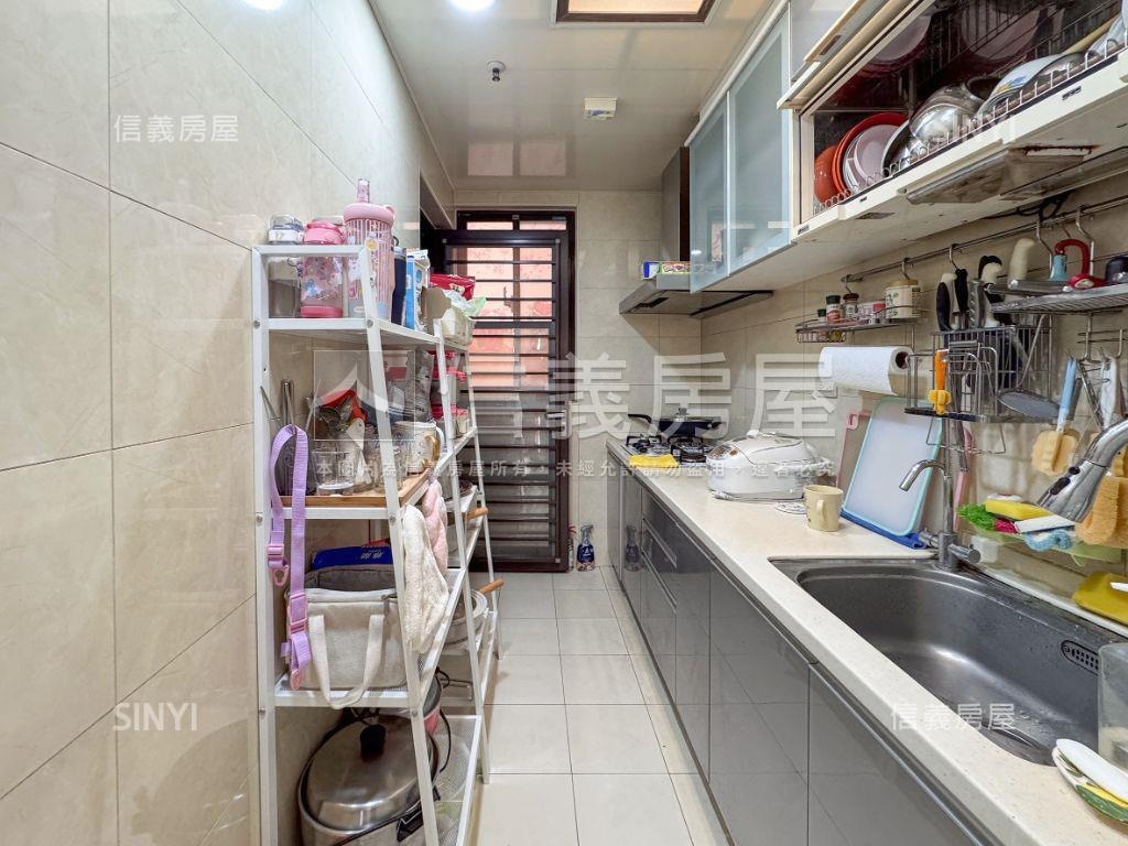 竹北１０１外棟次頂樓美屋房屋室內格局與周邊環境