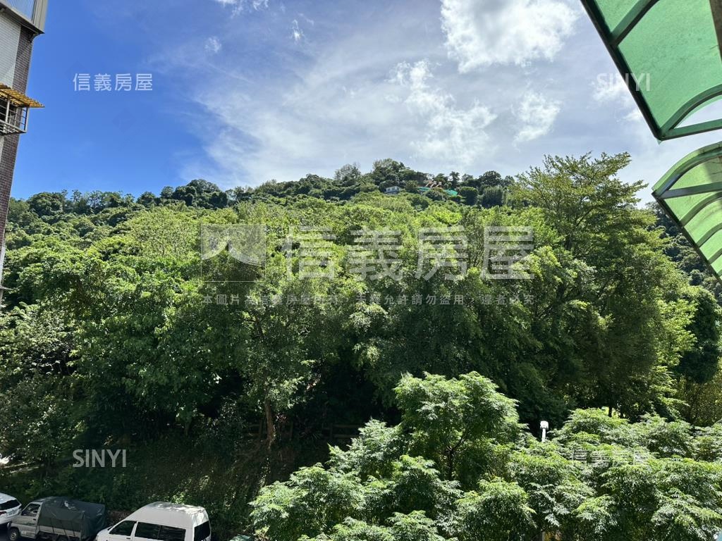 捷運邊間學區三房房屋室內格局與周邊環境