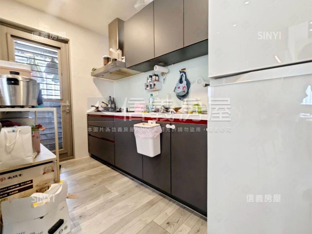 馥人灣河景兩房雙衛浴房屋室內格局與周邊環境