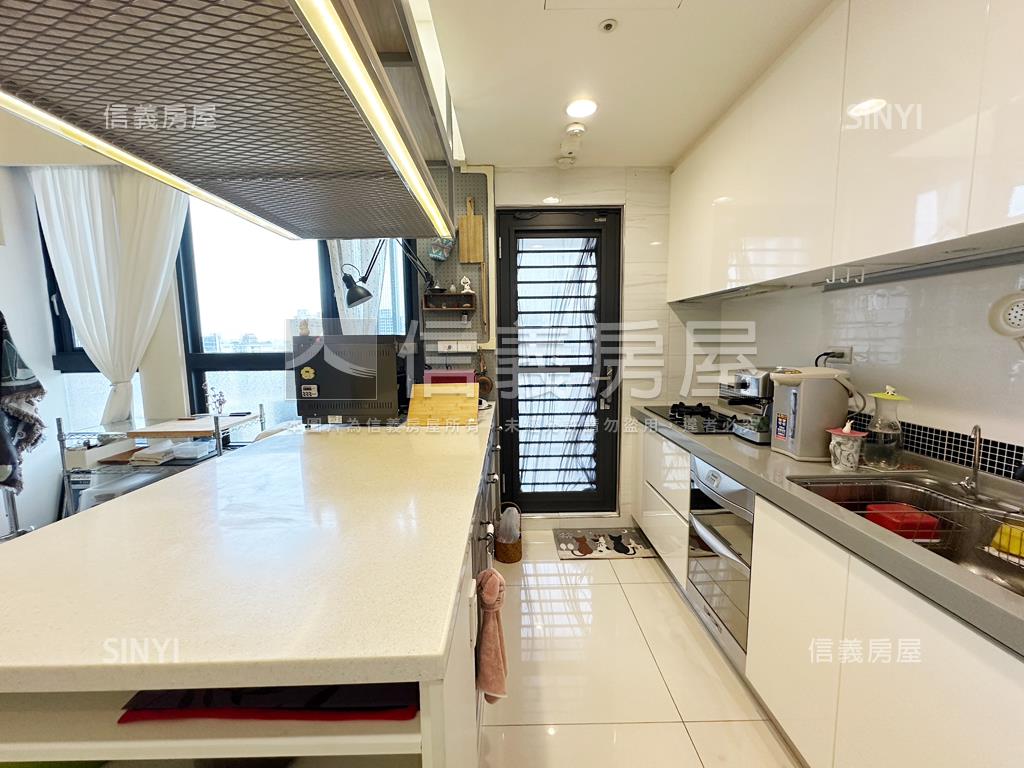 鋼骨電梯愜意質感美屋房屋室內格局與周邊環境