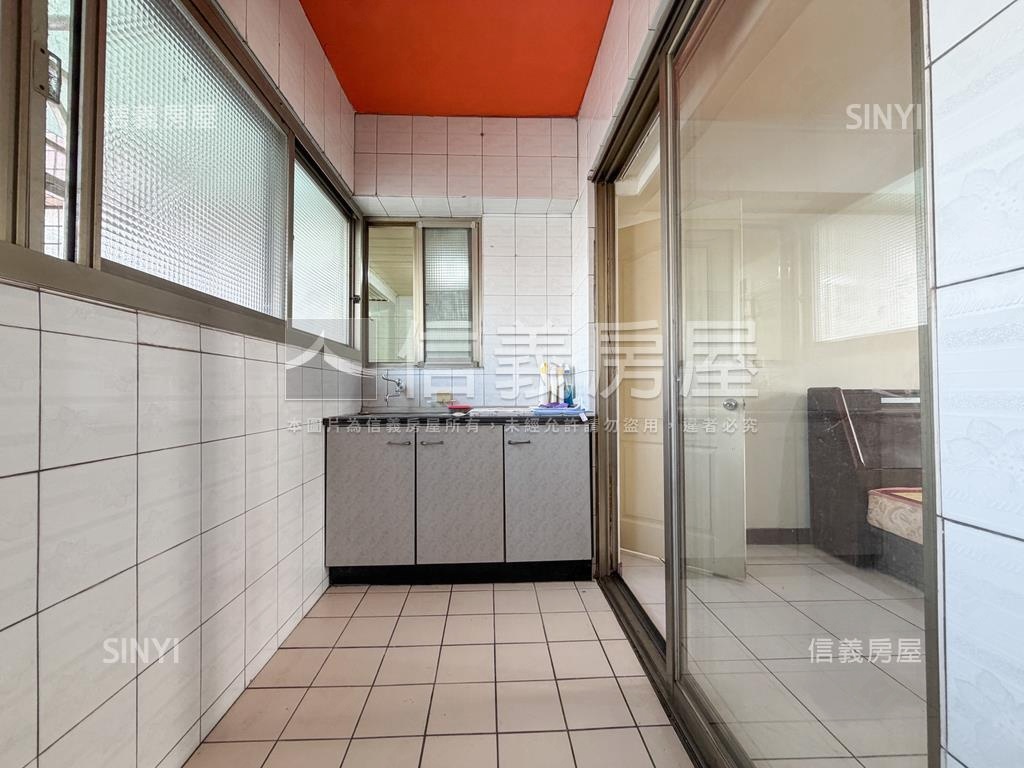 太億金座！大１房平車位房屋室內格局與周邊環境