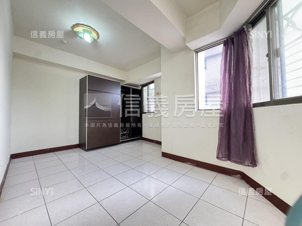 鶯歌電梯典雅三房房屋室內格局與周邊環境