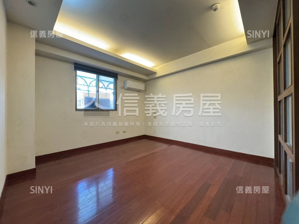 鶯歌電梯典雅三房房屋室內格局與周邊環境