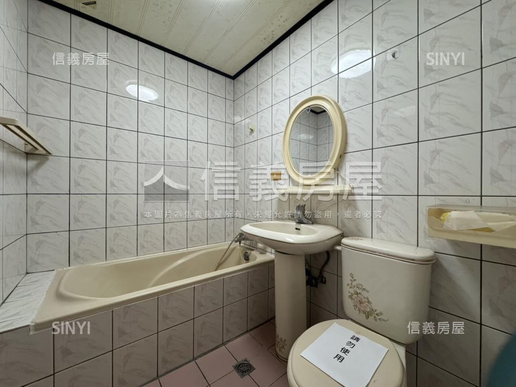 鶯歌電梯典雅三房房屋室內格局與周邊環境