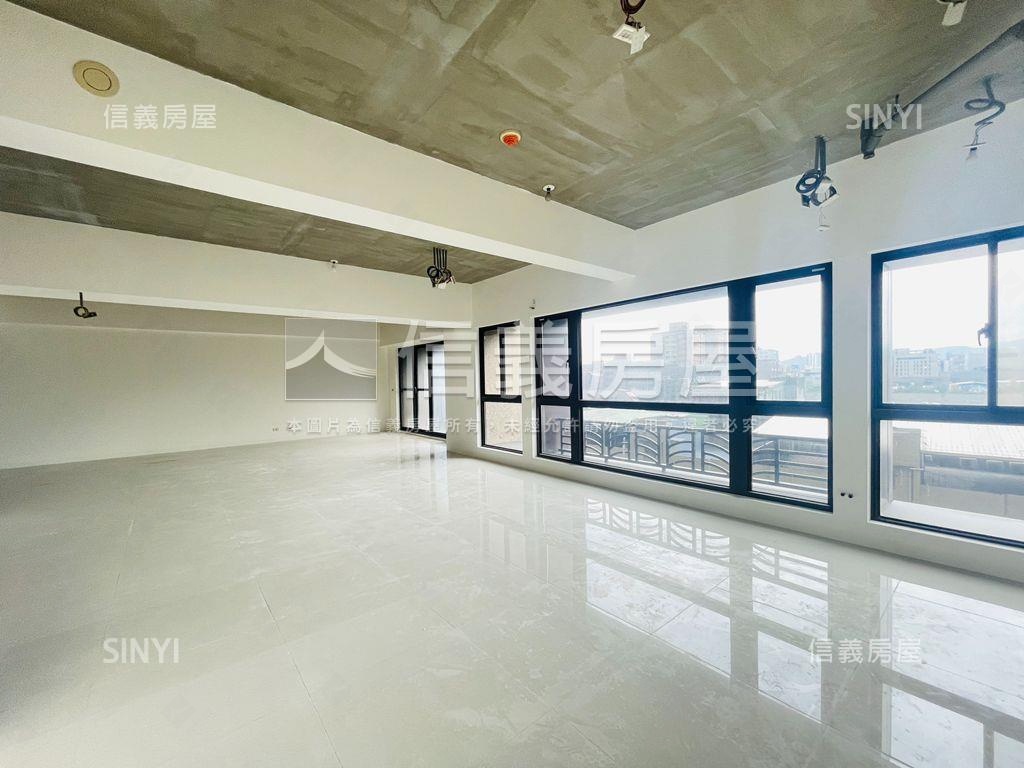 維多利亞誠意出售大空間房屋室內格局與周邊環境