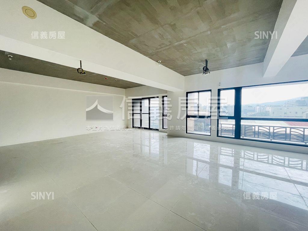 維多利亞誠意出售大空間房屋室內格局與周邊環境