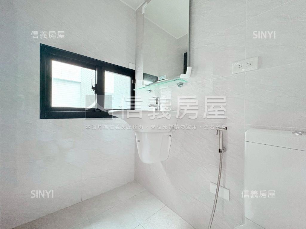 南科｜駅前面寬質感透天房屋室內格局與周邊環境