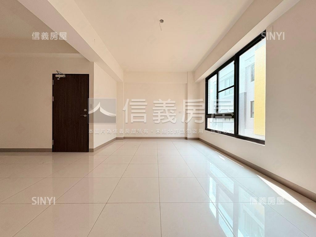 南科｜駅前面寬質感透天房屋室內格局與周邊環境