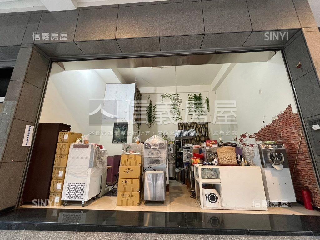 逢甲商圈，熱鬧樓店房屋室內格局與周邊環境
