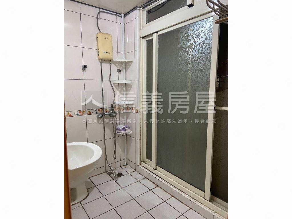 青年高中旁邊間透套房屋室內格局與周邊環境