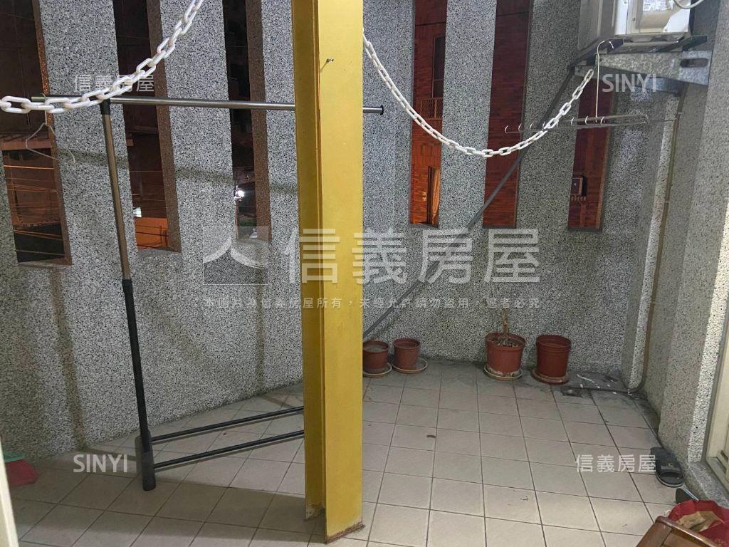 青年高中旁邊間透套房屋室內格局與周邊環境