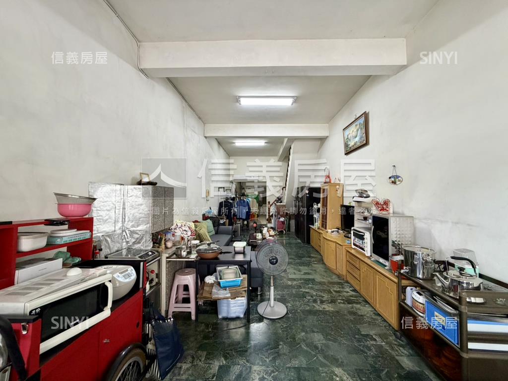 約１４米正路店面透天房屋室內格局與周邊環境