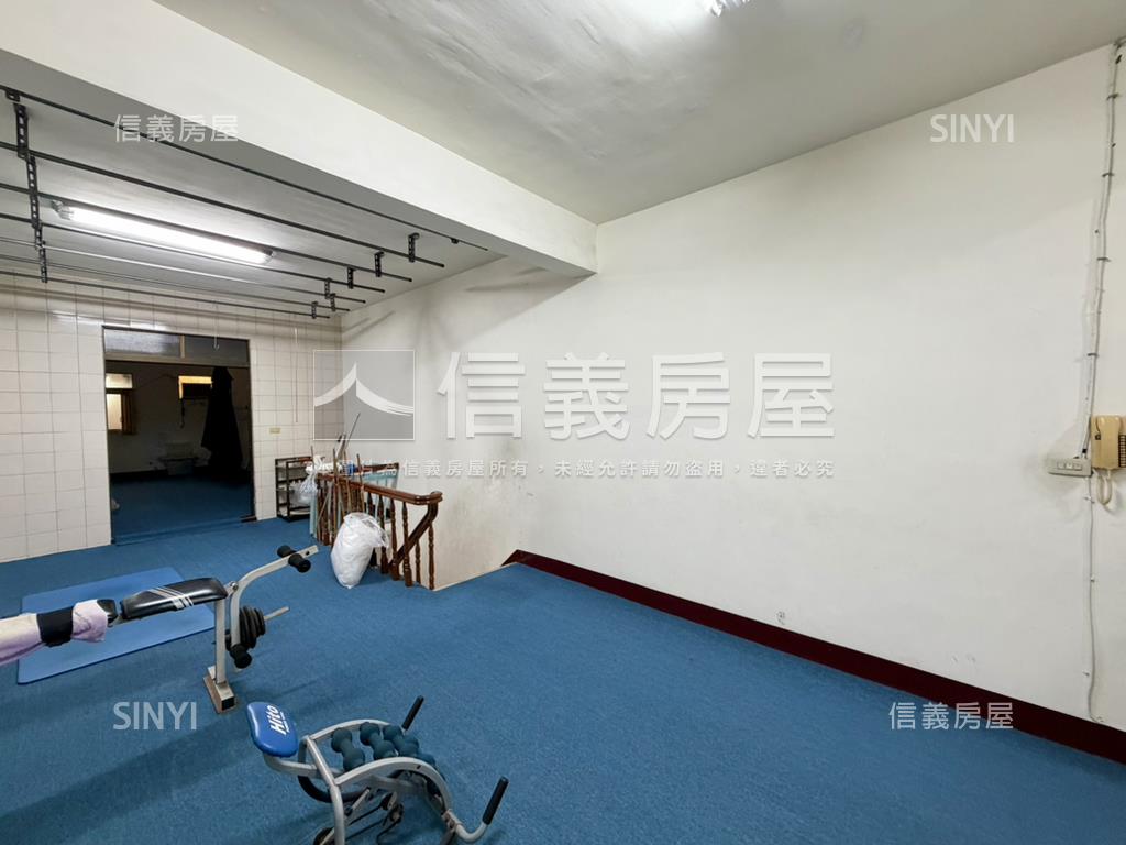 約１４米正路店面透天房屋室內格局與周邊環境