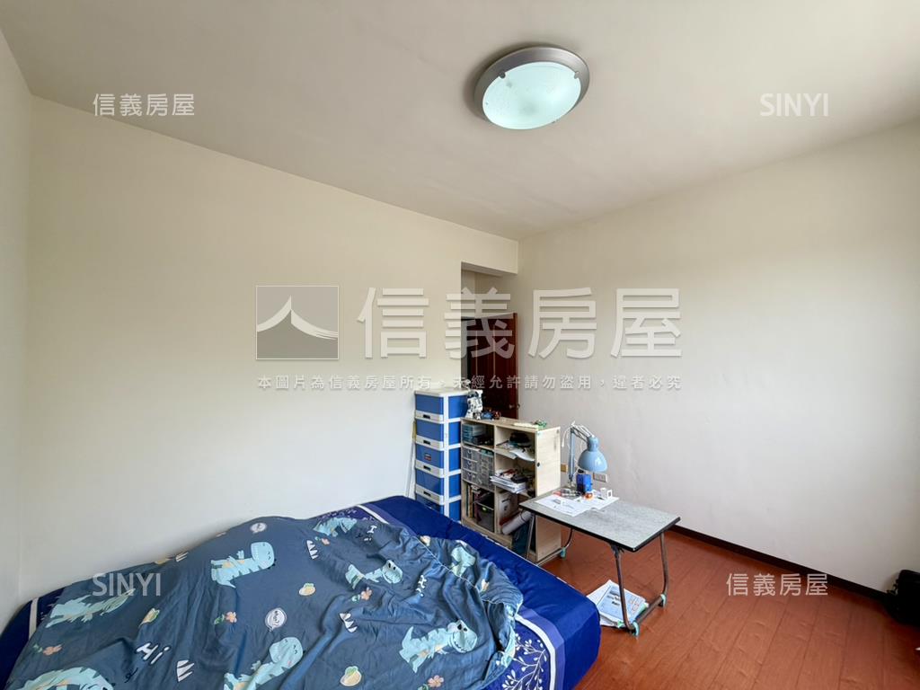 約１４米正路店面透天房屋室內格局與周邊環境