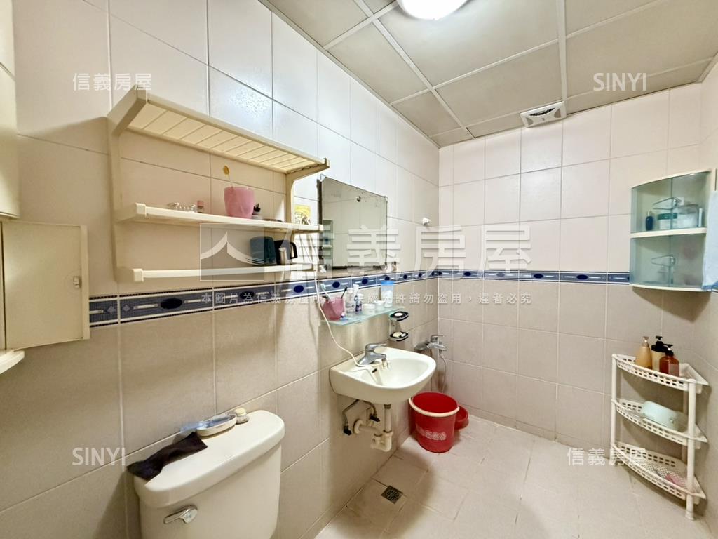 約１４米正路店面透天房屋室內格局與周邊環境