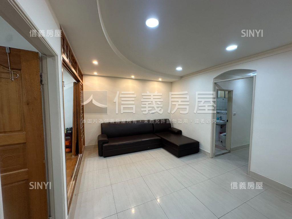 精華商圈黃金三樓美宅房屋室內格局與周邊環境