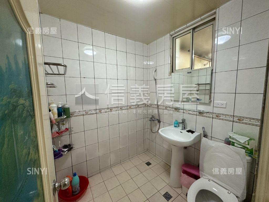 精華商圈黃金三樓美宅房屋室內格局與周邊環境