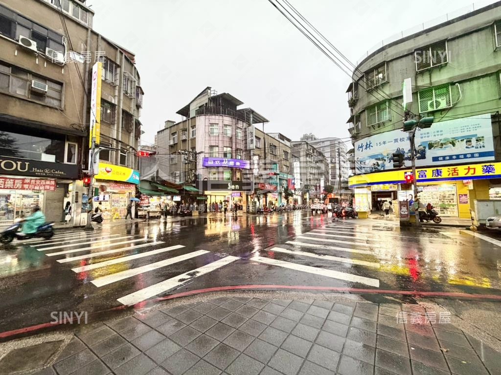 頂溪站邊間採光公寓三樓房屋室內格局與周邊環境