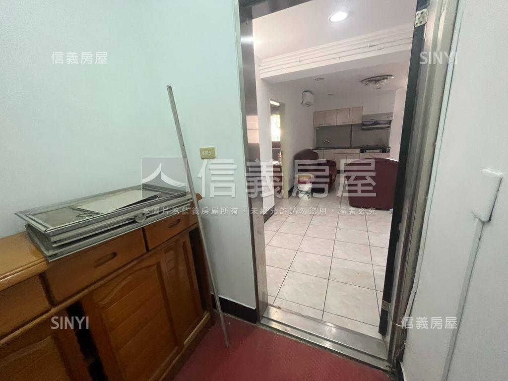 近大橋頭捷運電梯大空間房屋室內格局與周邊環境