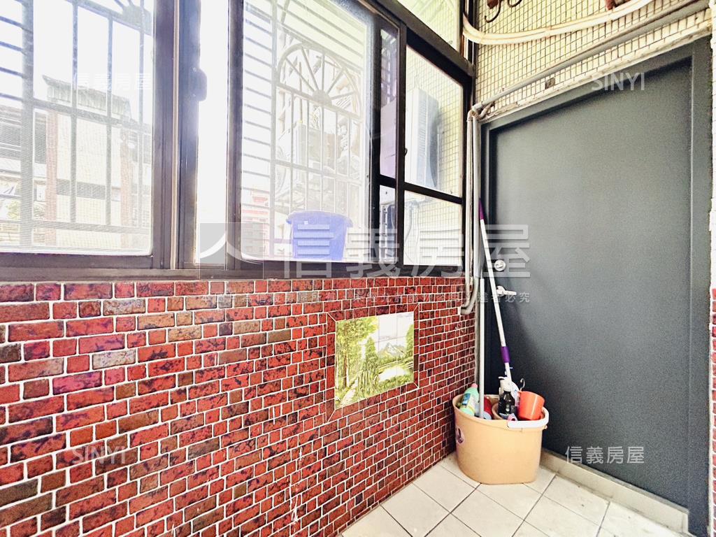 近大橋頭捷運電梯大空間房屋室內格局與周邊環境