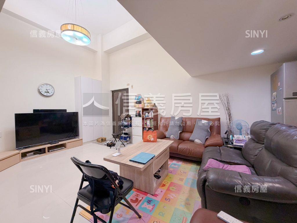 文普。２＋２美宅帶車位房屋室內格局與周邊環境