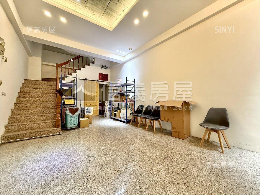 近中華夜市熱鬧樓店房屋室內格局與周邊環境