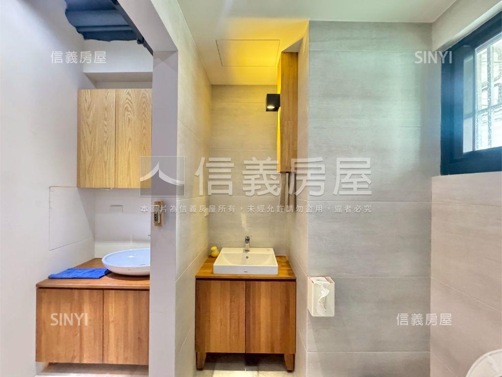近中華夜市熱鬧樓店房屋室內格局與周邊環境