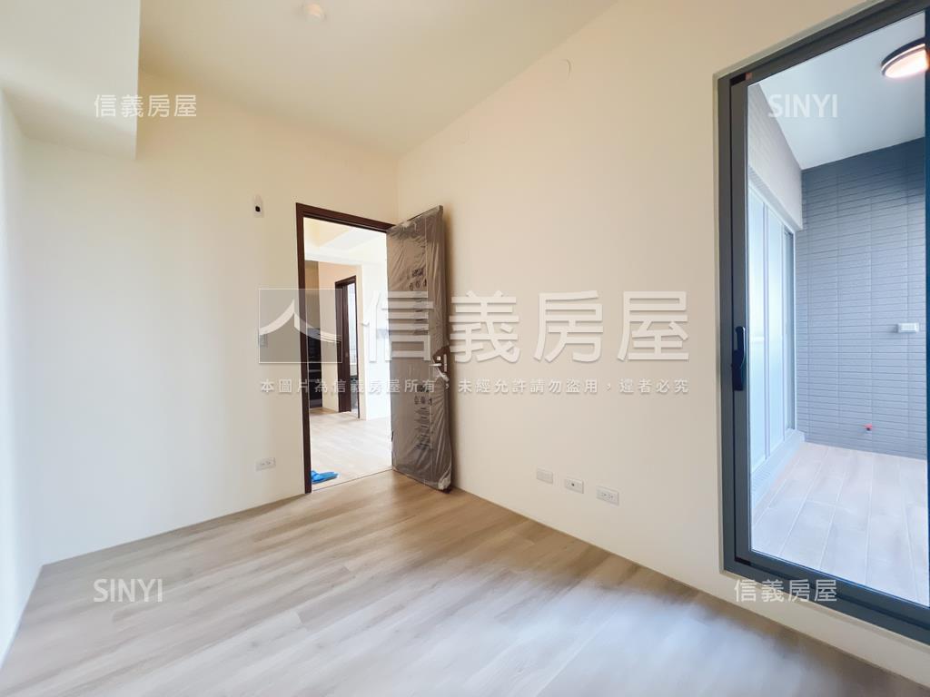 時代海德三房雙平車房屋室內格局與周邊環境