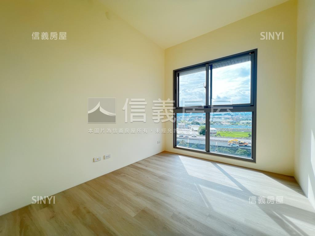 時代海德三房雙平車房屋室內格局與周邊環境