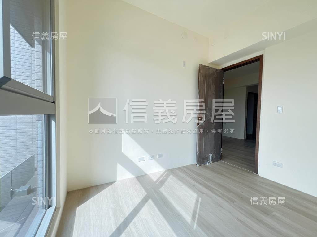 時代海德三房雙平車房屋室內格局與周邊環境