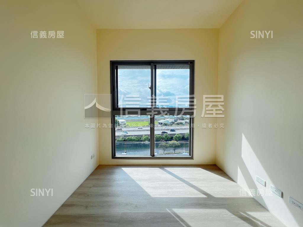 時代海德三房雙平車房屋室內格局與周邊環境
