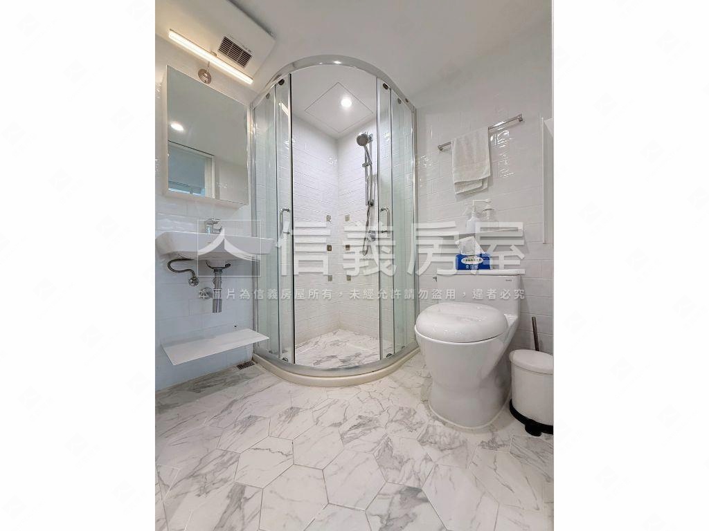 民生東精美裝潢電梯套房房屋室內格局與周邊環境