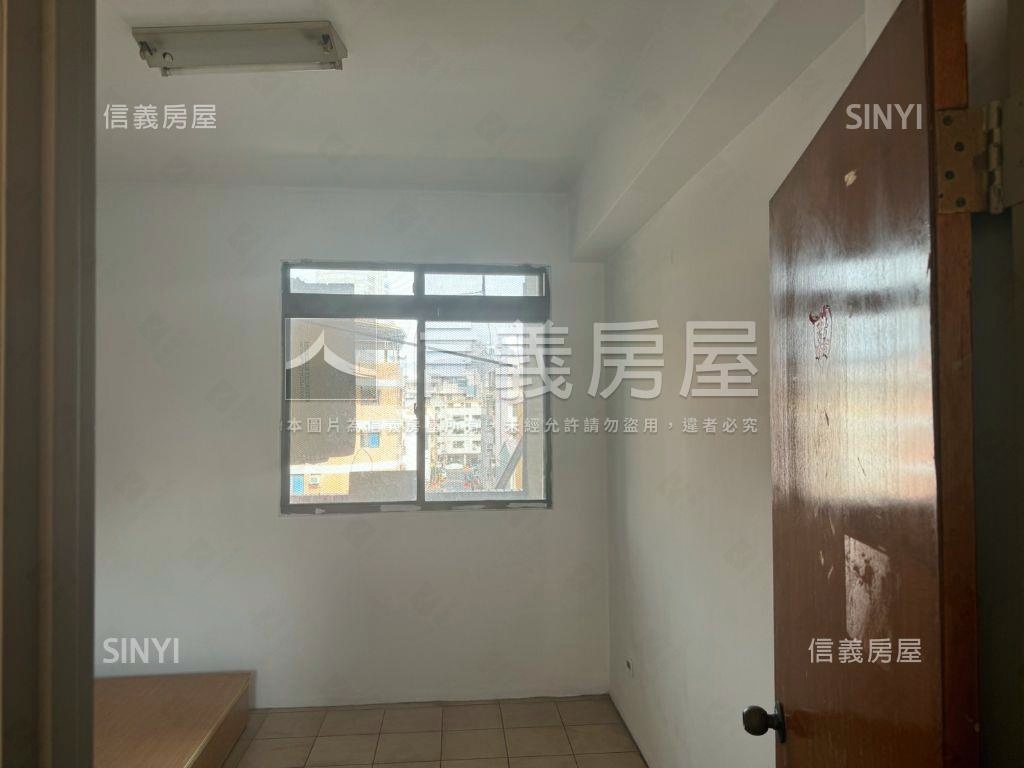 近東海台開三房房屋室內格局與周邊環境
