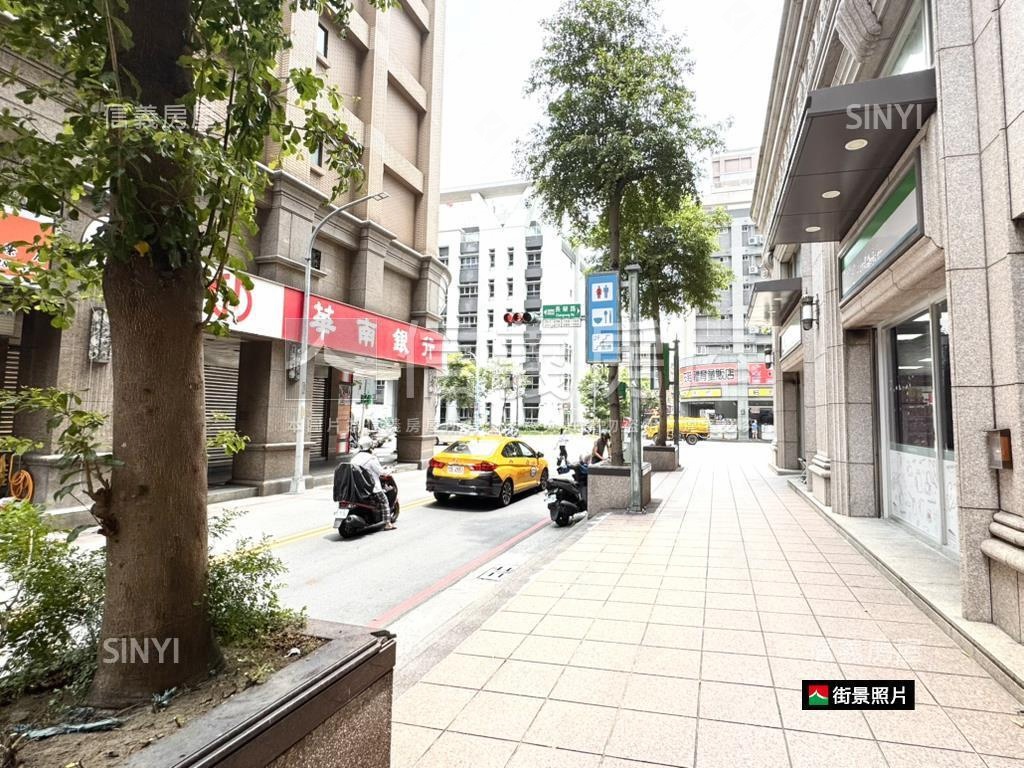 長榮之地，耀世書居４房房屋室內格局與周邊環境