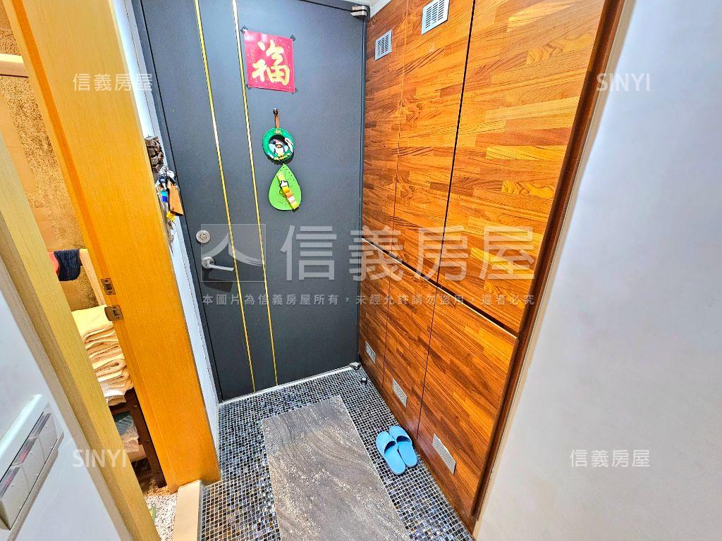 新台五路★輕妝小資２房房屋室內格局與周邊環境