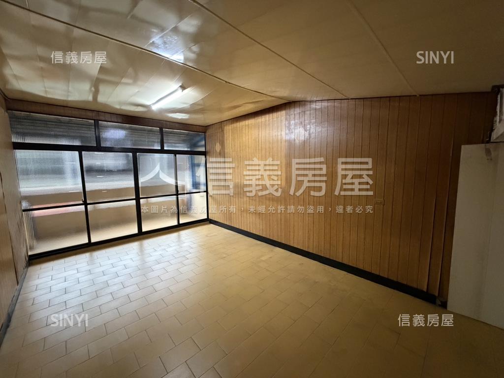 民生低總價透天房屋室內格局與周邊環境