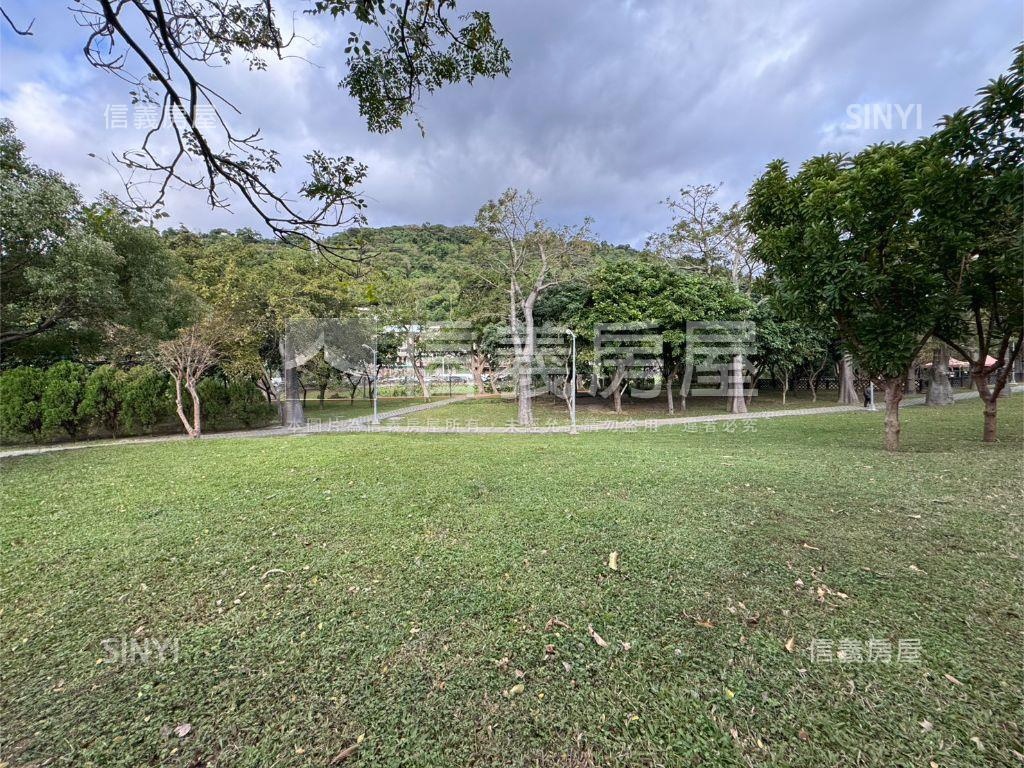 近東吳大學透天土地珠寶盒房屋室內格局與周邊環境