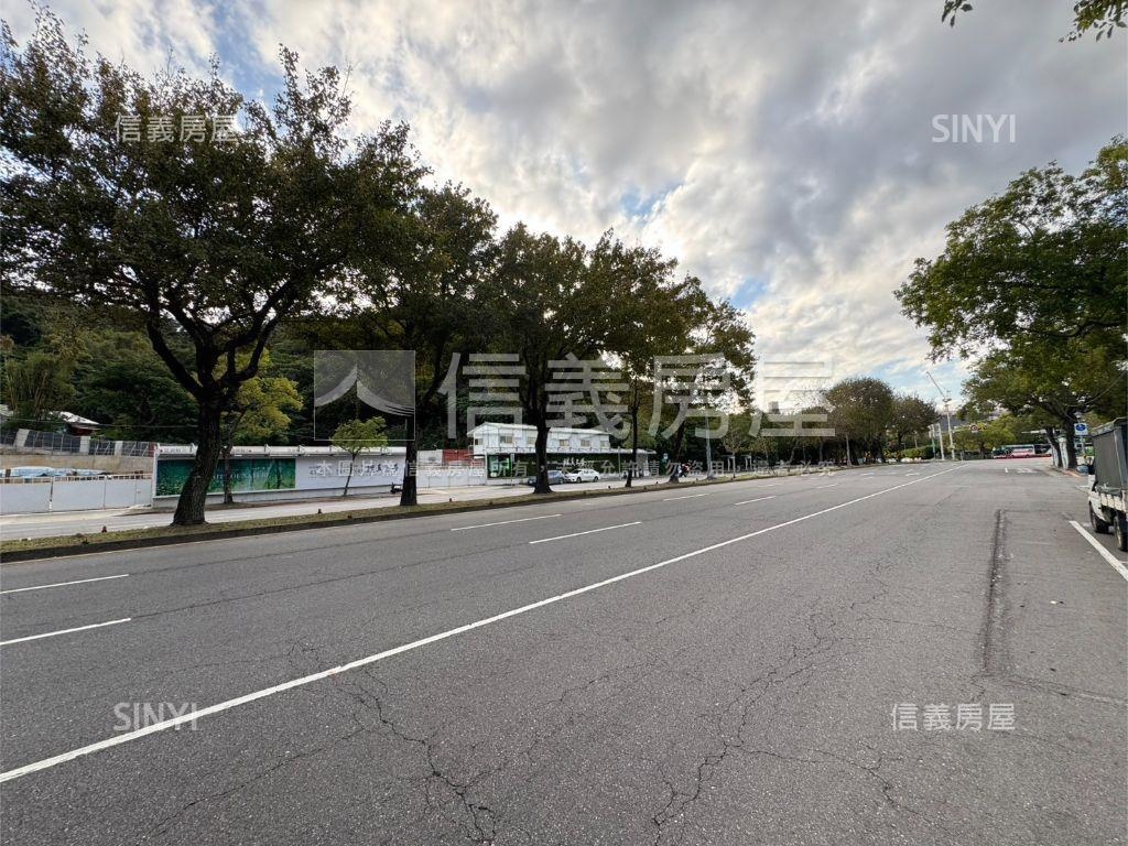 近東吳大學透天土地珠寶盒房屋室內格局與周邊環境