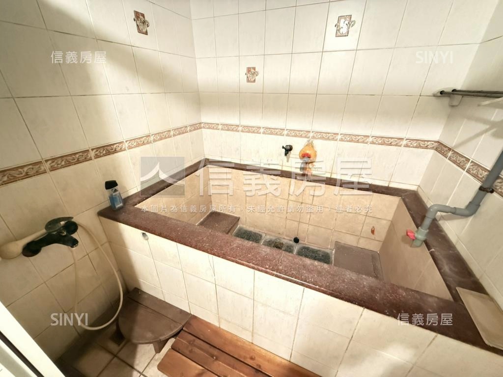 湯泉四季苑房屋室內格局與周邊環境