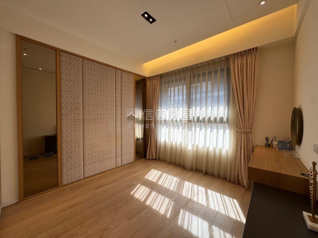 【璽園】稀有經典三房房屋室內格局與周邊環境