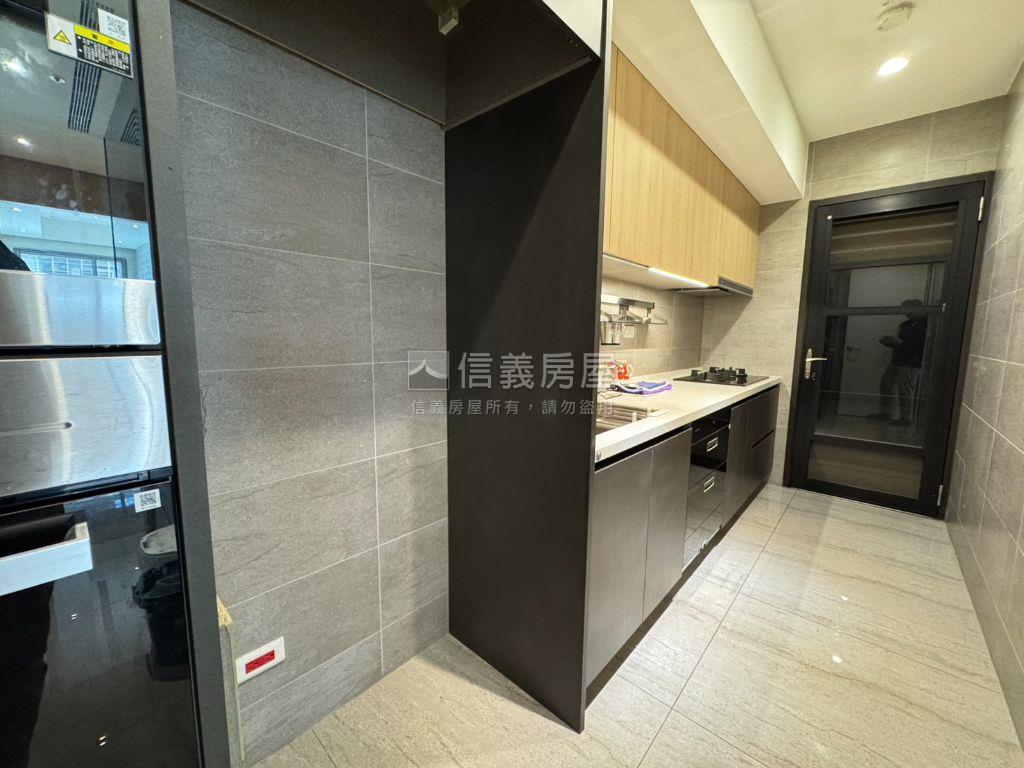 【璽園】稀有經典三房房屋室內格局與周邊環境