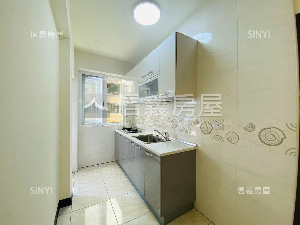 近巨蛋旁溫馨美三房房屋室內格局與周邊環境