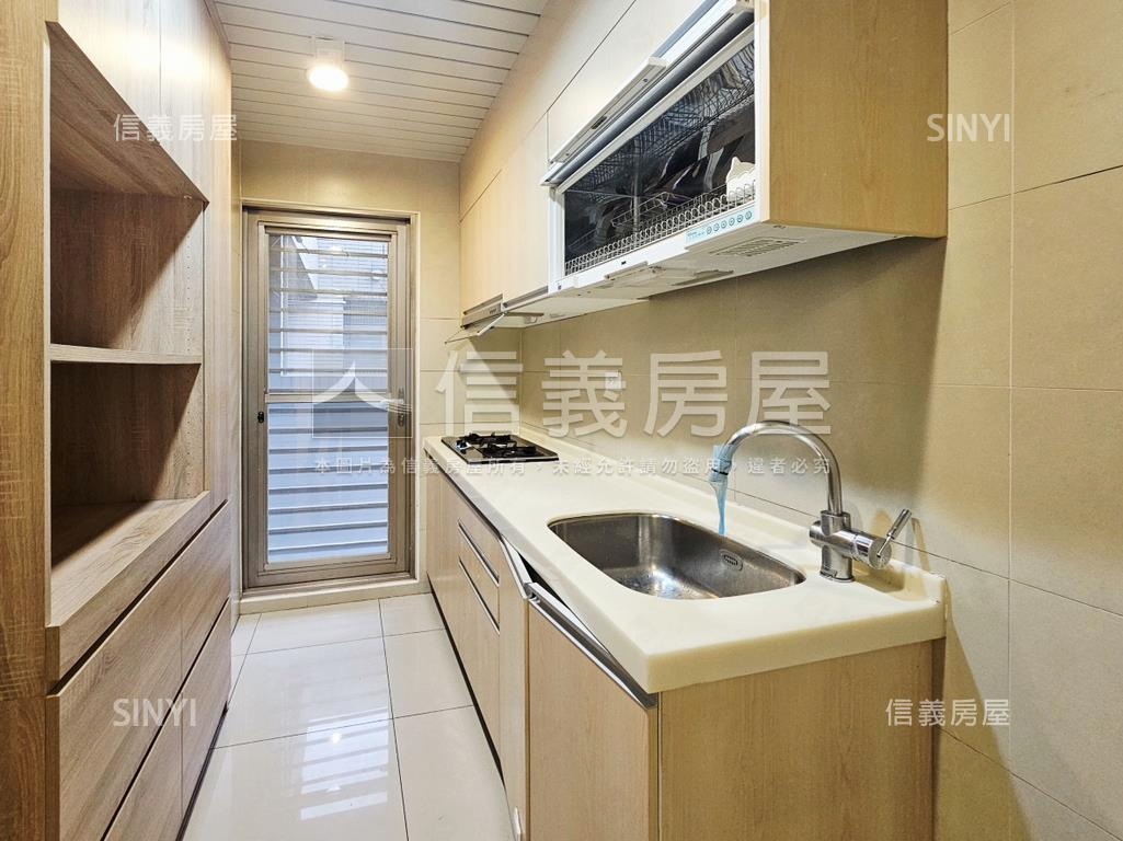 Ａ７皇翔高樓四房雙車位房屋室內格局與周邊環境
