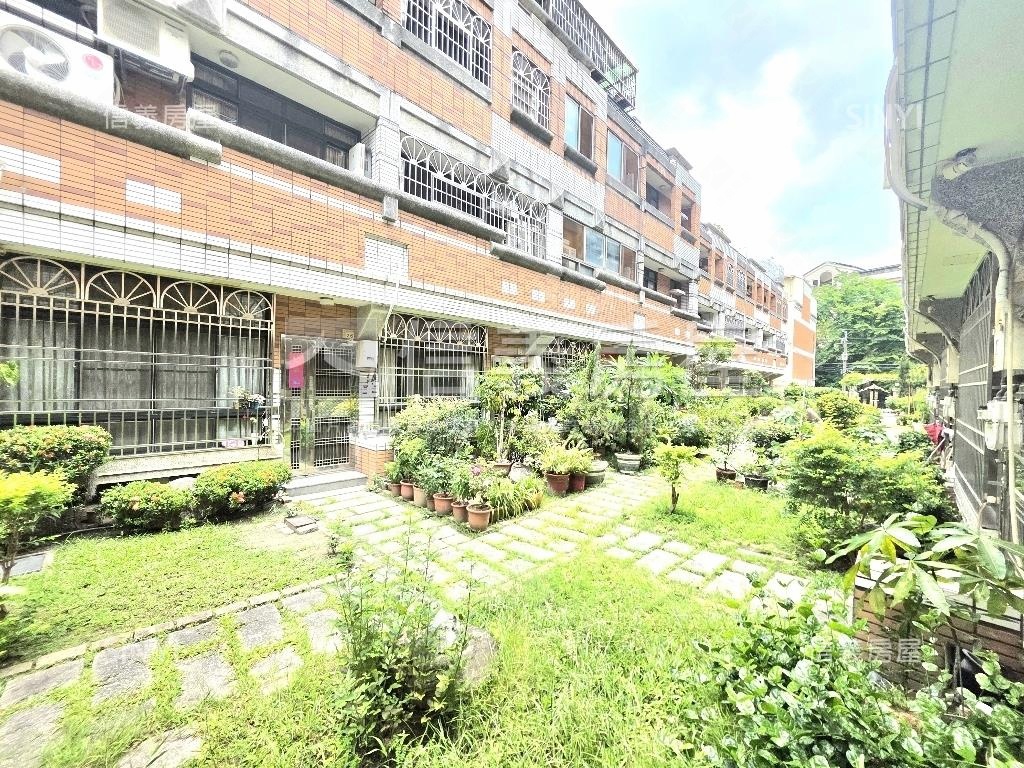 店長推薦近爽文國中美別墅房屋室內格局與周邊環境
