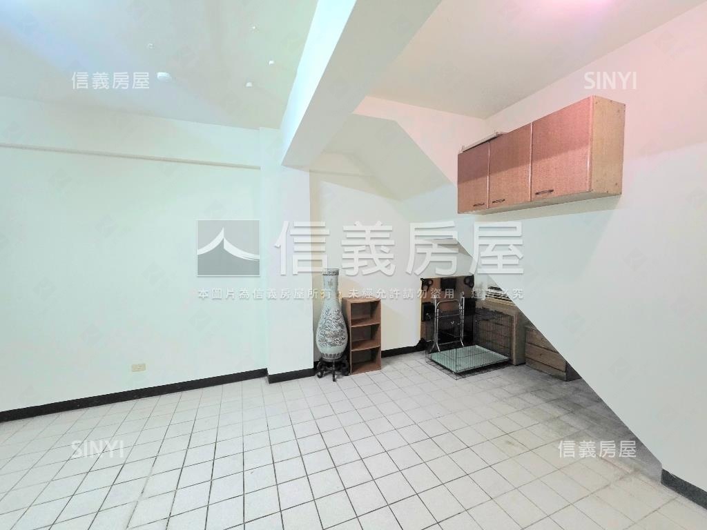 店長推薦近爽文國中美別墅房屋室內格局與周邊環境