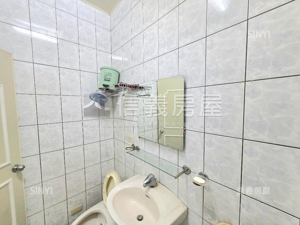 店長推薦近爽文國中美別墅房屋室內格局與周邊環境