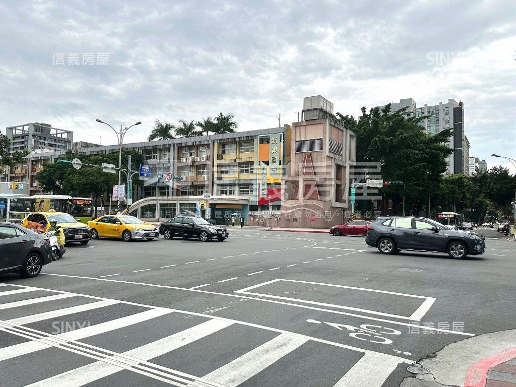 中山國小捷運面寬店辦房屋室內格局與周邊環境