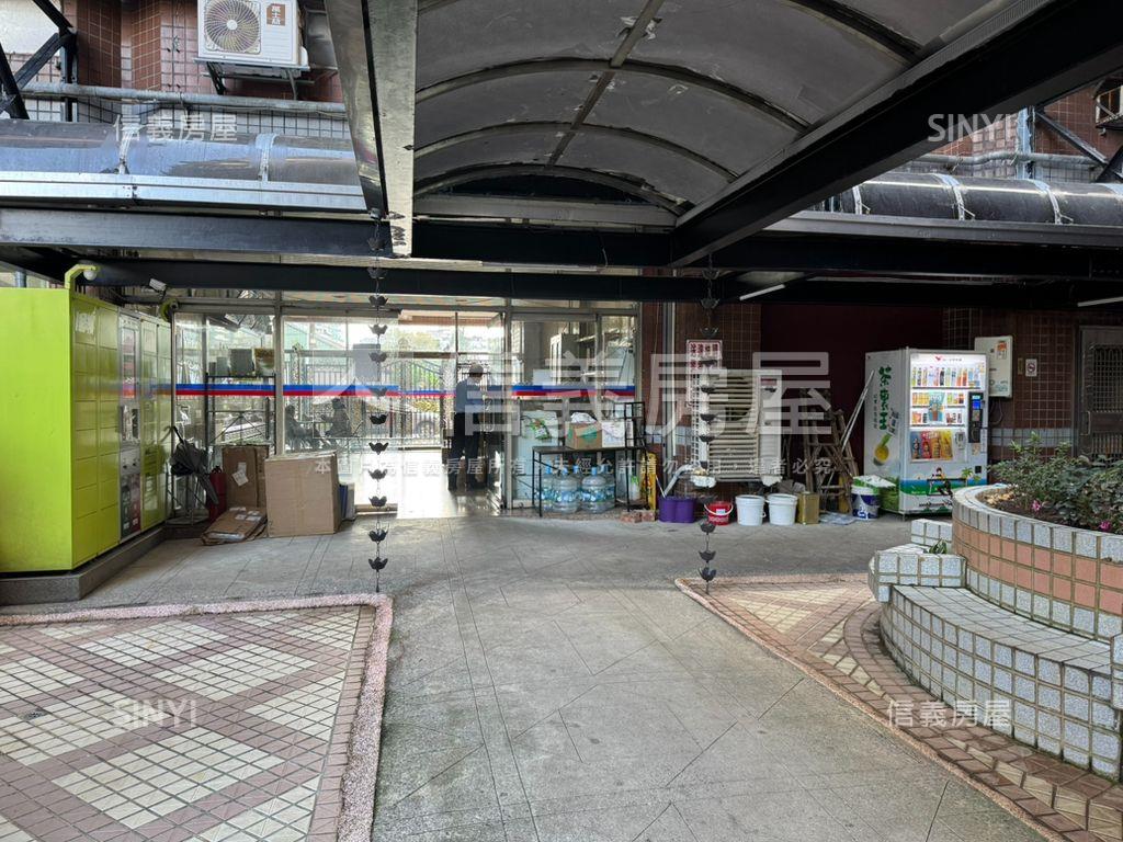 大坪林★邊間電梯美景兩房房屋室內格局與周邊環境