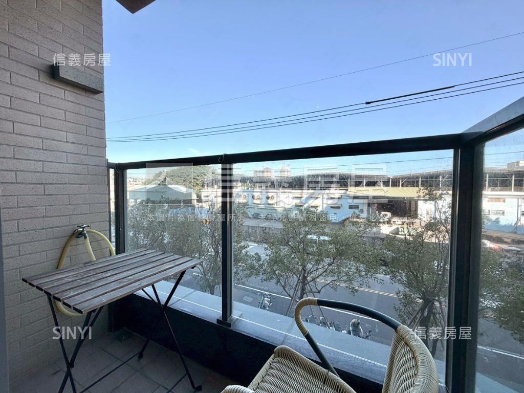 創研逸品精裝露臺戶平車位房屋室內格局與周邊環境